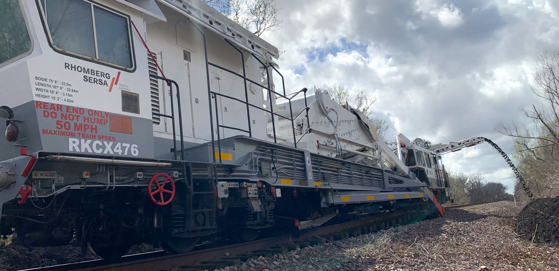 Ballast-Maintenance-Service-Ballast-Cleaner2_web